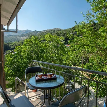 Дом отдыха Konstantino's House