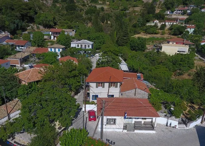 Konstantino's House Case de vacanță