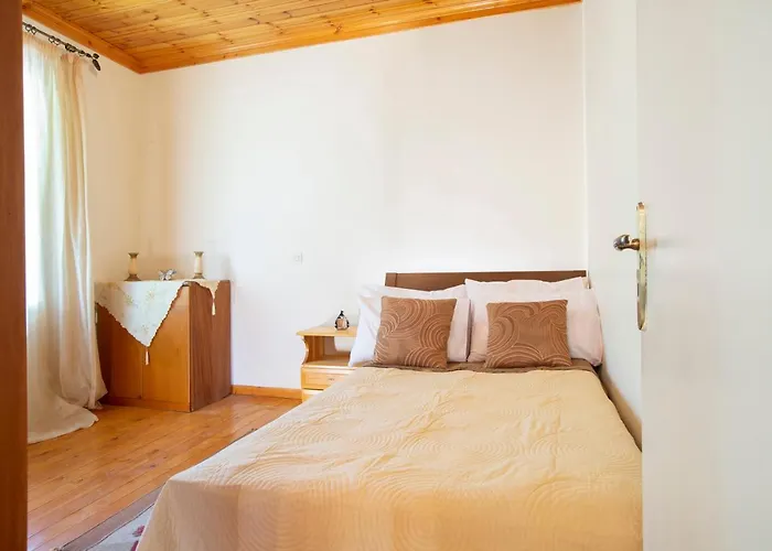 Konstantino's House Case de vacanță